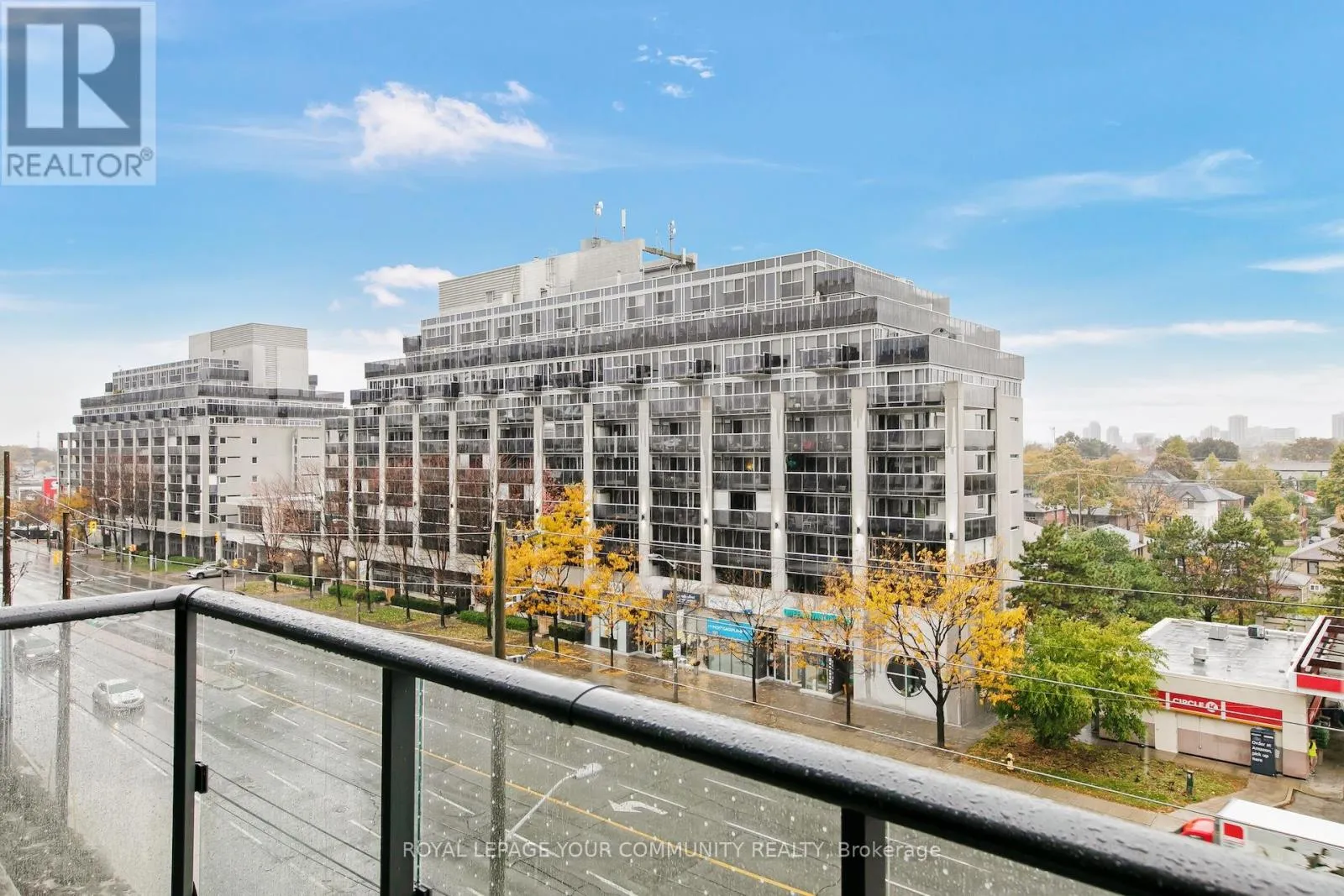 Apartment for rent: 405 - 1007 The Queensway, Toronto, Ontario M8Z 0H4