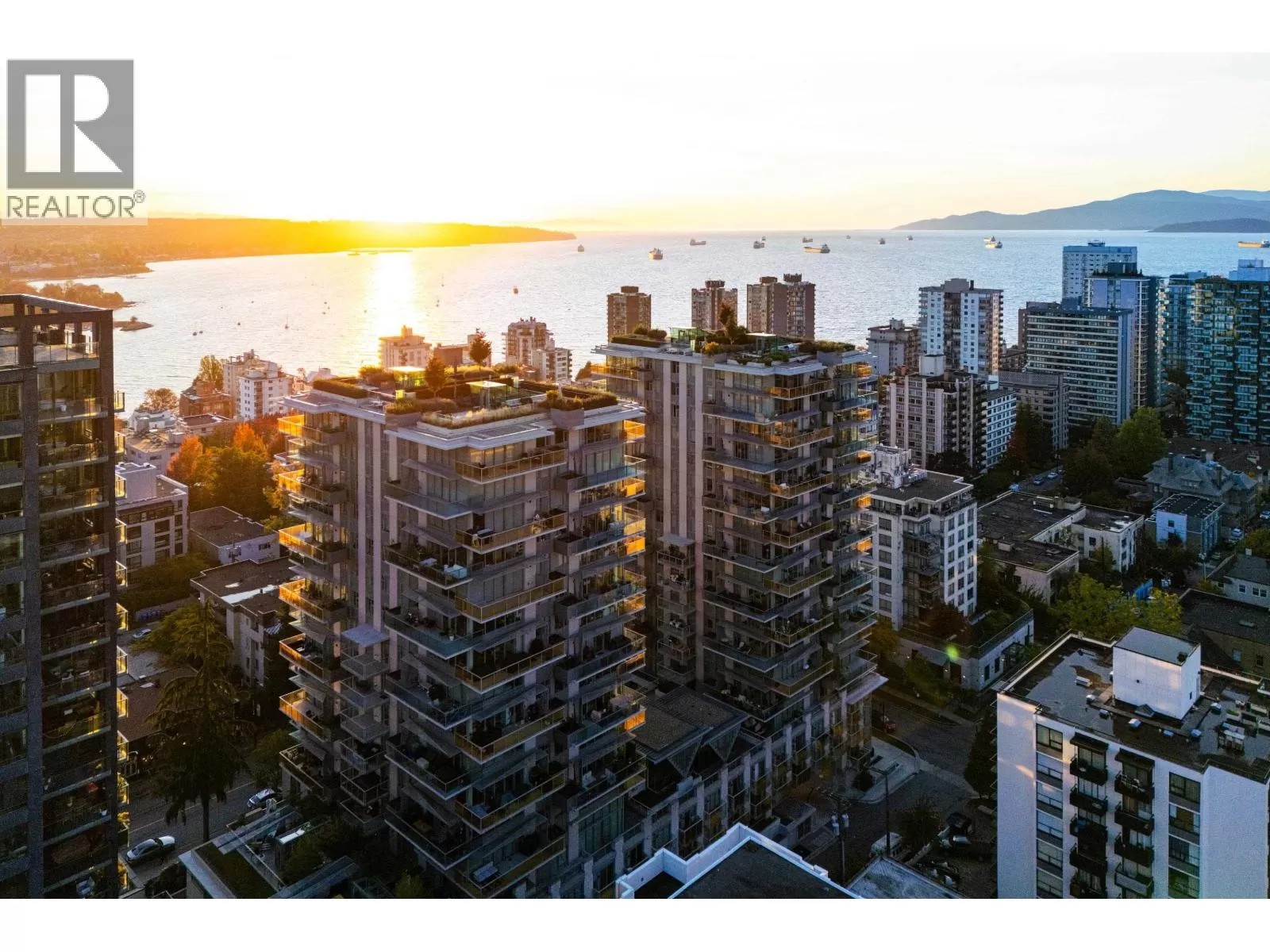 Apartment for rent: 405 1365 Davie Street, Vancouver, British Columbia V6E 1N5