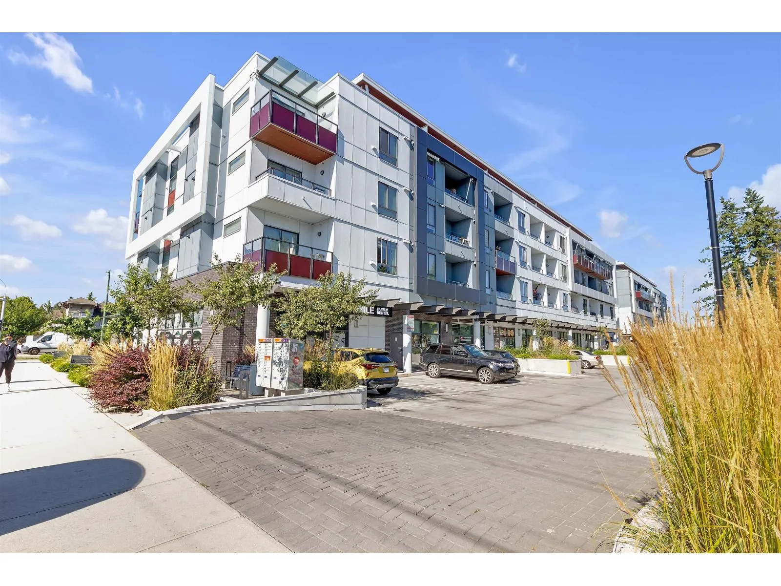 Apartment for rent: 405 14438 72 Avenue, Surrey, British Columbia V3S 0B6