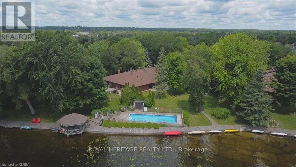 Apartment for rent: 405 - 200 East Street S, Kawartha Lakes, Ontario K0M 1A0