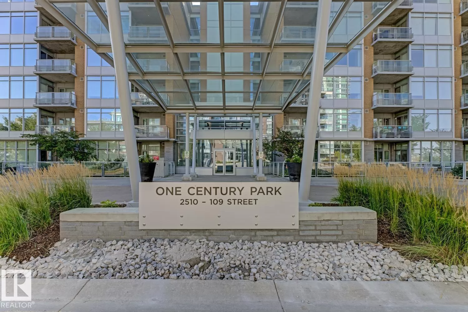 Apartment for rent: #405 2510 109 St Nw Nw, Edmonton, Alberta T6J 2X1