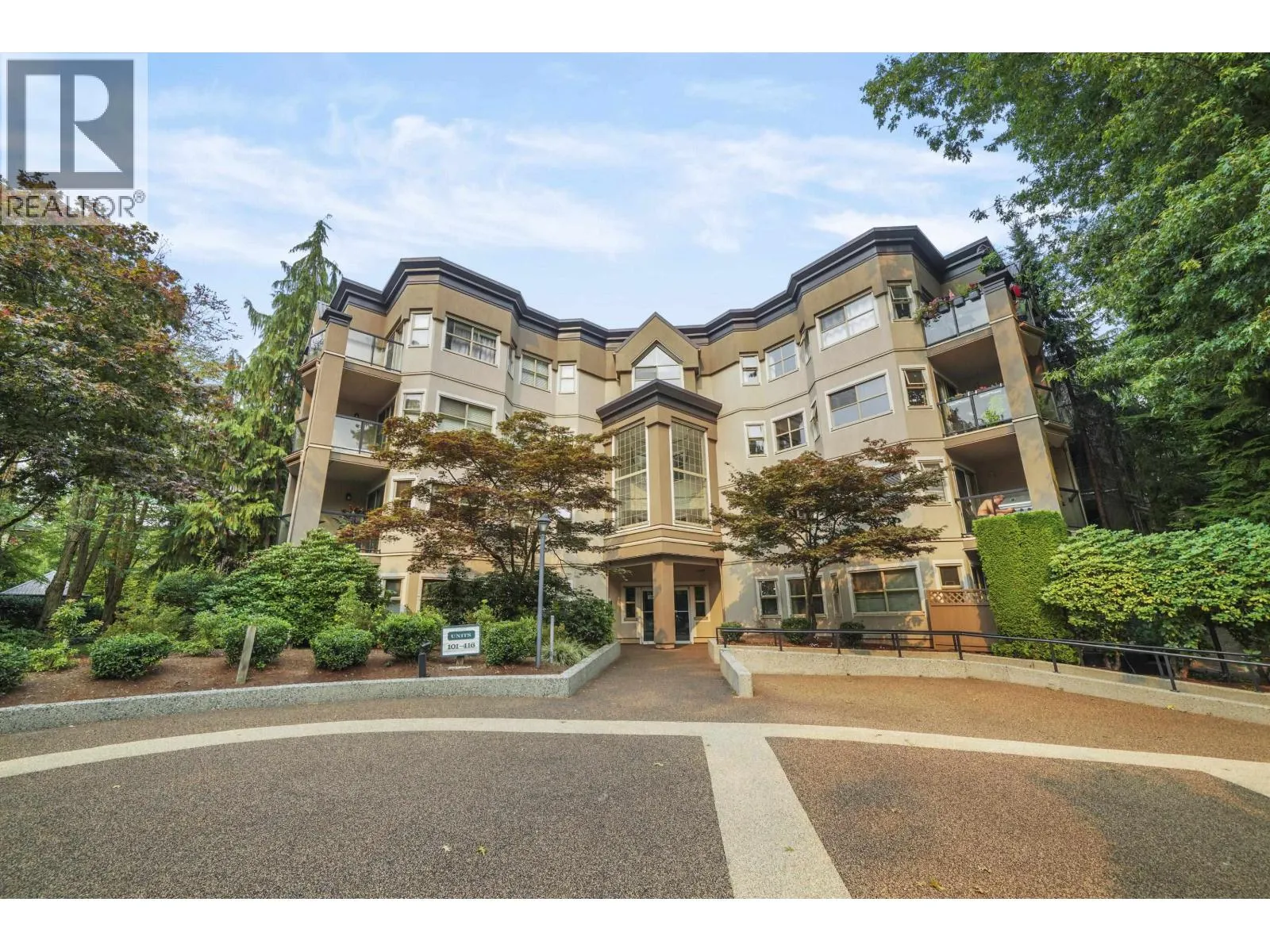 Apartment for rent: 405 2615 Jane Street, Port Coquitlam, British Columbia V3C 3K3