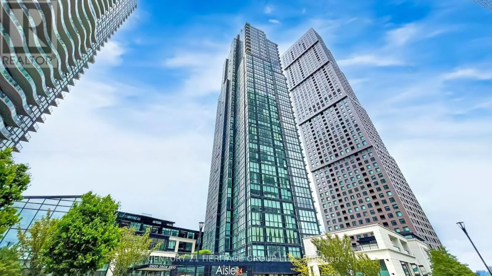 Apartment for rent: 405 - 2910 Highway 7 Road W, Vaughan, Ontario L4K 0H8