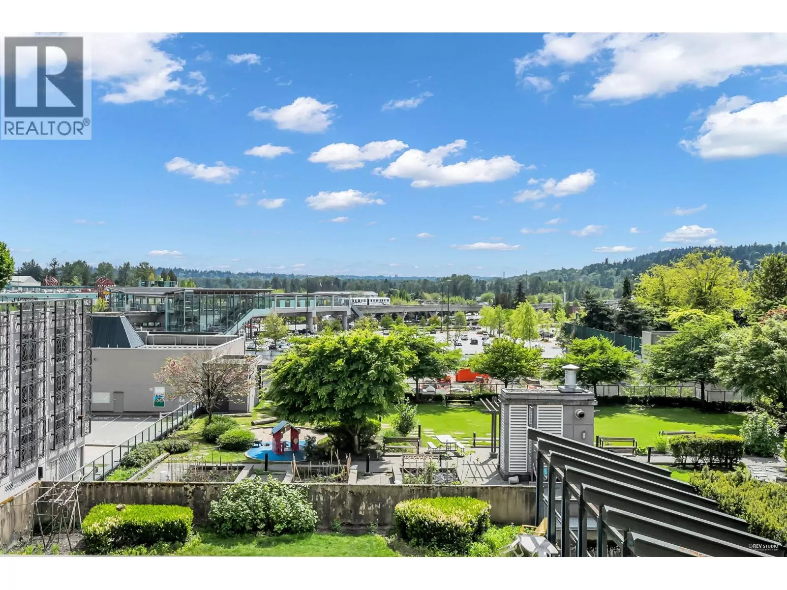 405 2992 Glen Drive, Coquitlam, British Columbia V3B 0A3