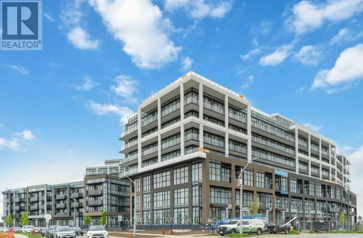 Apartment for rent: 405 - 50 George Buthart Drive N, Toronto, Ontario M3K 0C9