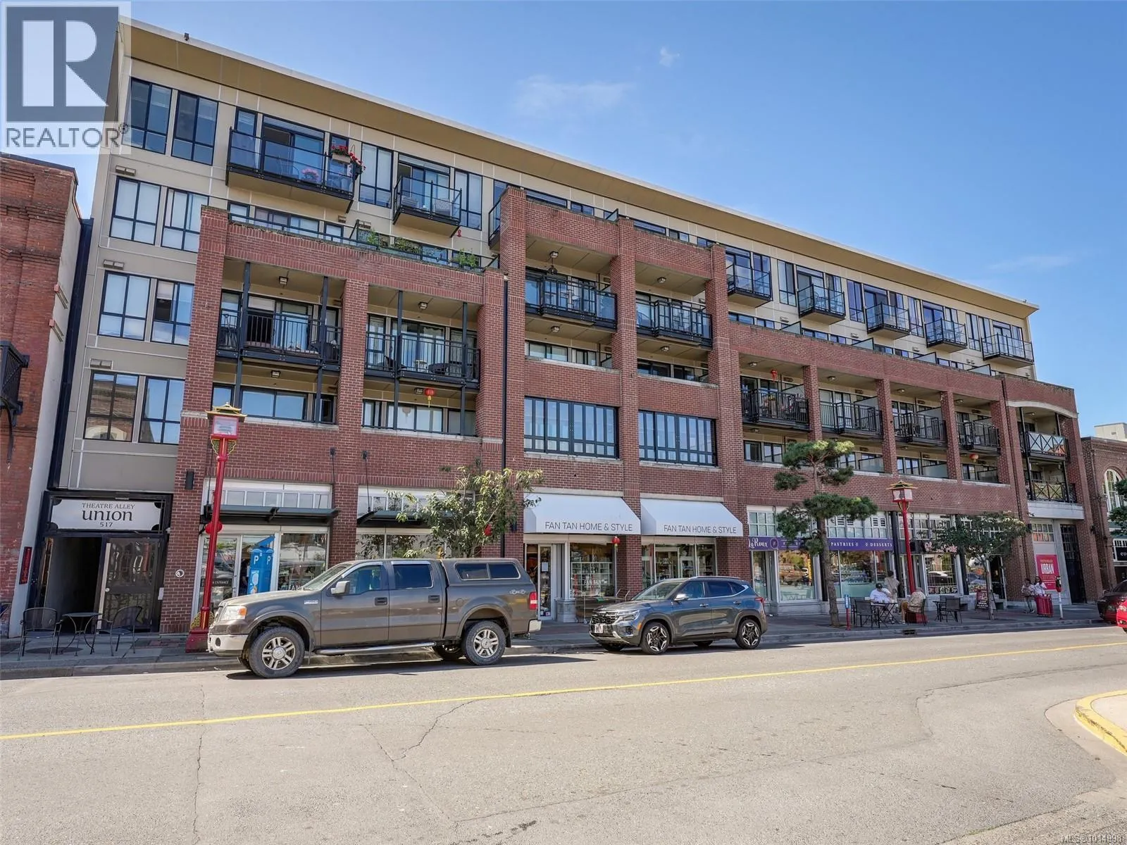 Apartment for rent: 405 517 Fisgard St, Victoria, British Columbia V8W 0C5