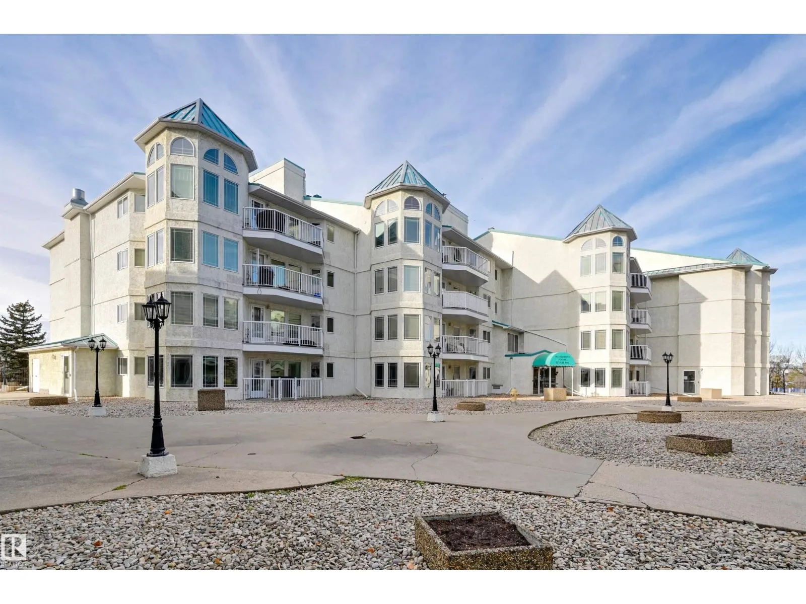 Apartment for rent: #405 5212 25 Av Nw, Edmonton, Alberta T6L 6R7