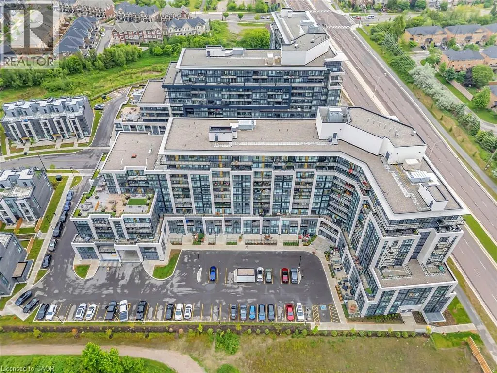 Apartment for rent: 405 Dundas Street W Unit# 702, Oakville, Ontario L6M 5P9