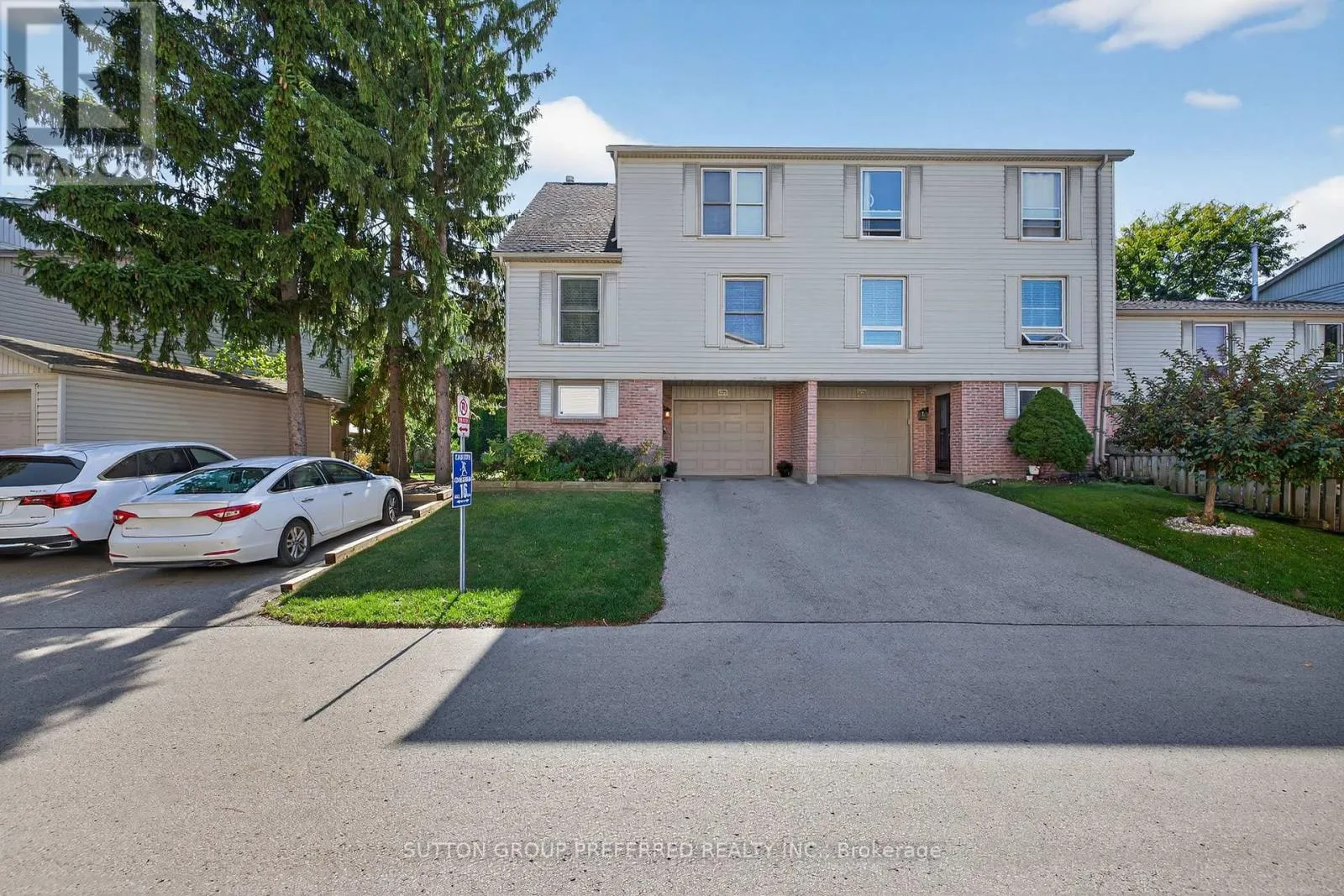 Row / Townhouse for rent: 405 Everglade Crescent, London North, Ontario N6H 4M8