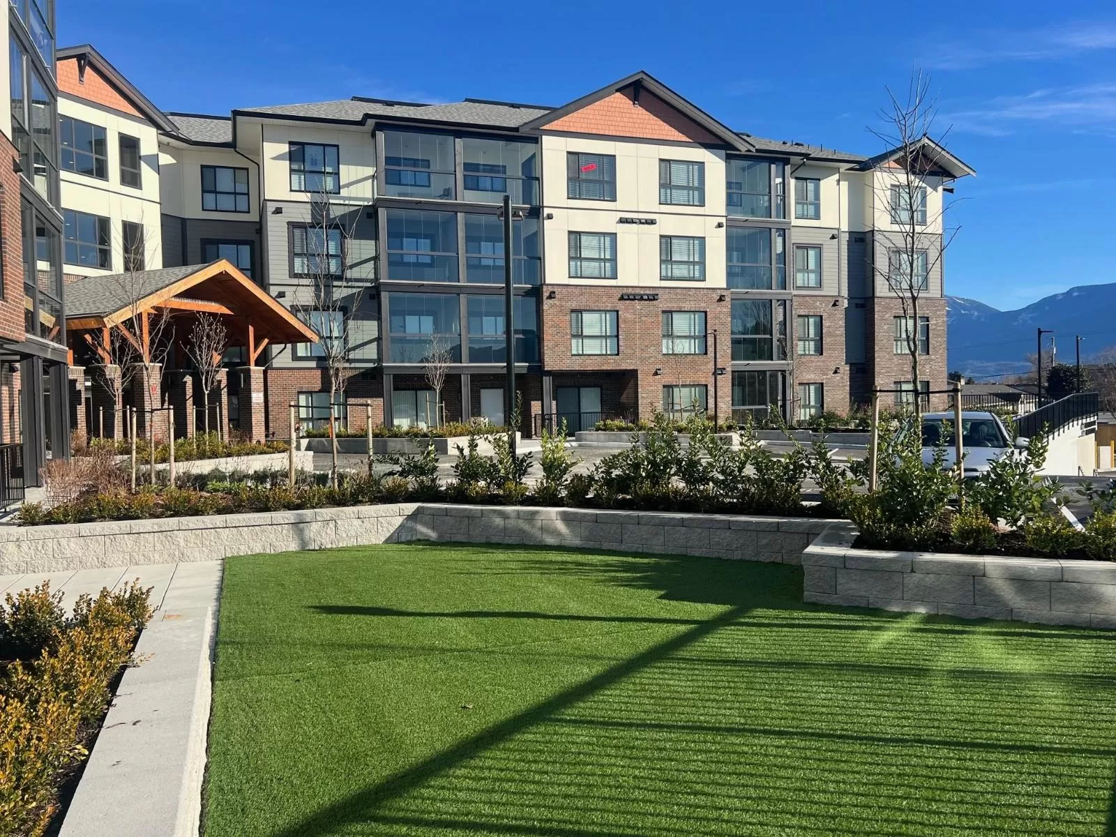 Apartment for rent: 406 8497 Young Road|chilliwack Proper South, Chilliwack, British Columbia V2P 4P2