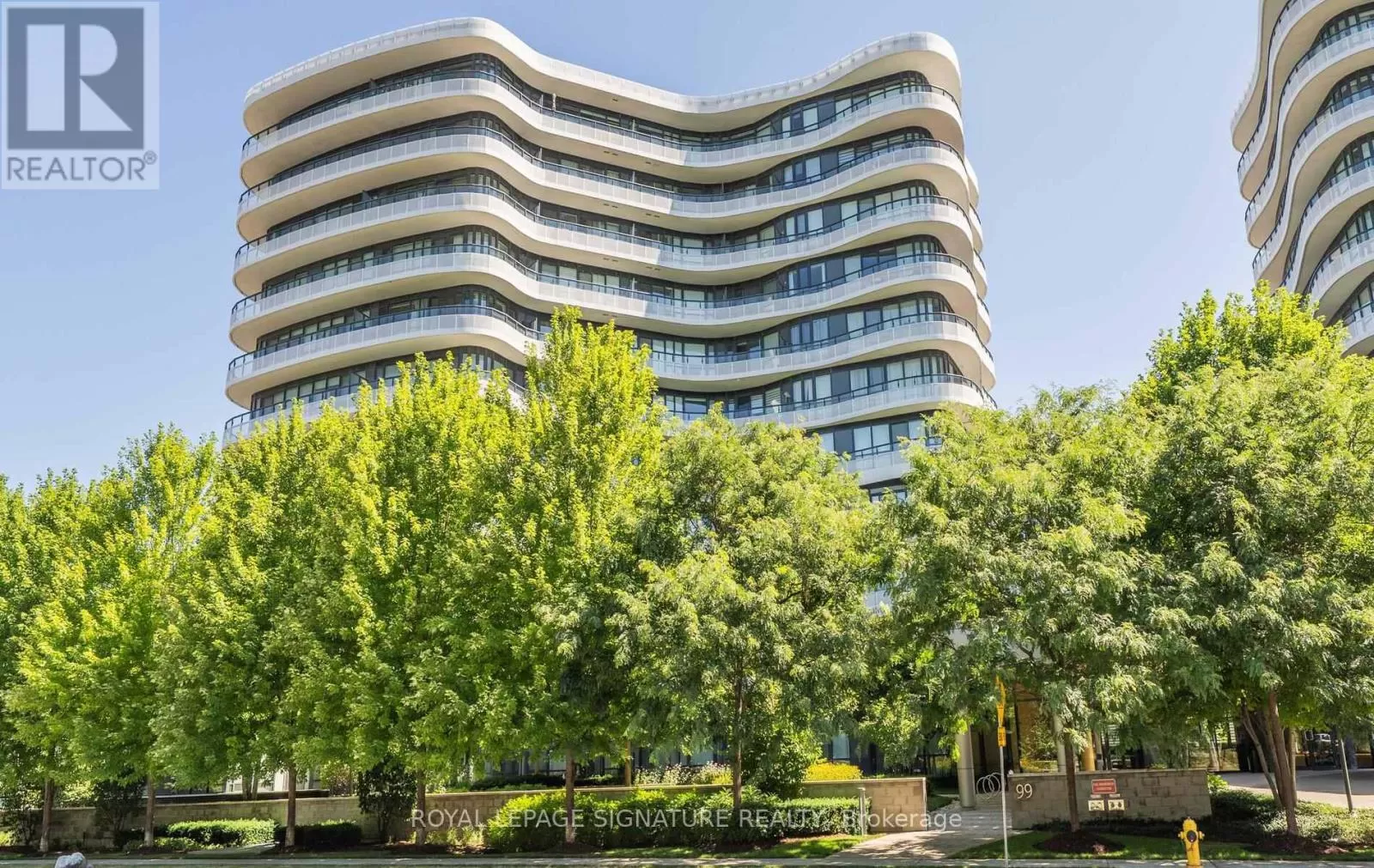 Apartment for rent: 406 - 99 The Donway W, Toronto, Ontario M3C 9G1