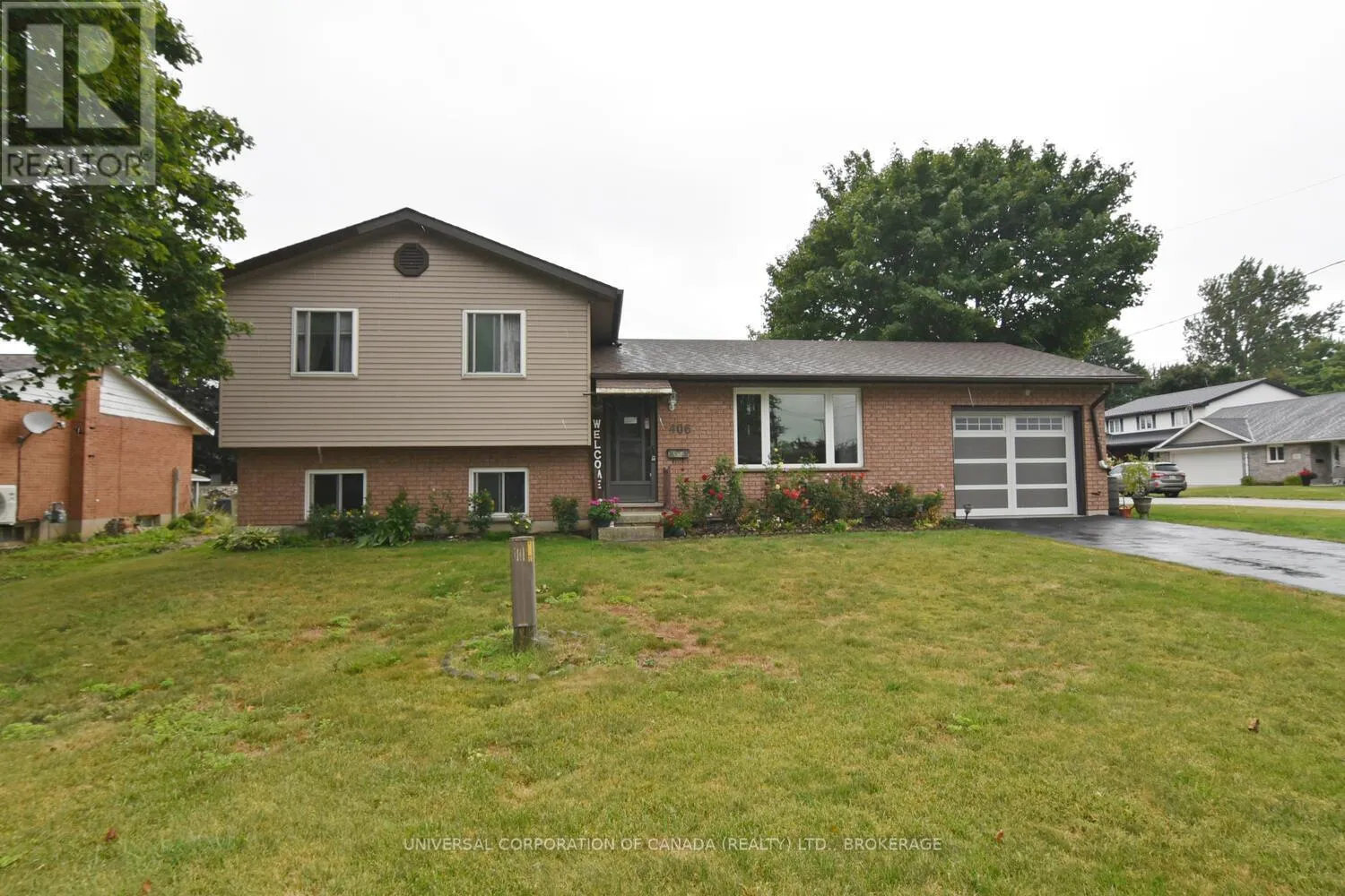 House for rent: 406 Elm Avenue N, North Perth, Ontario N4W 3G2