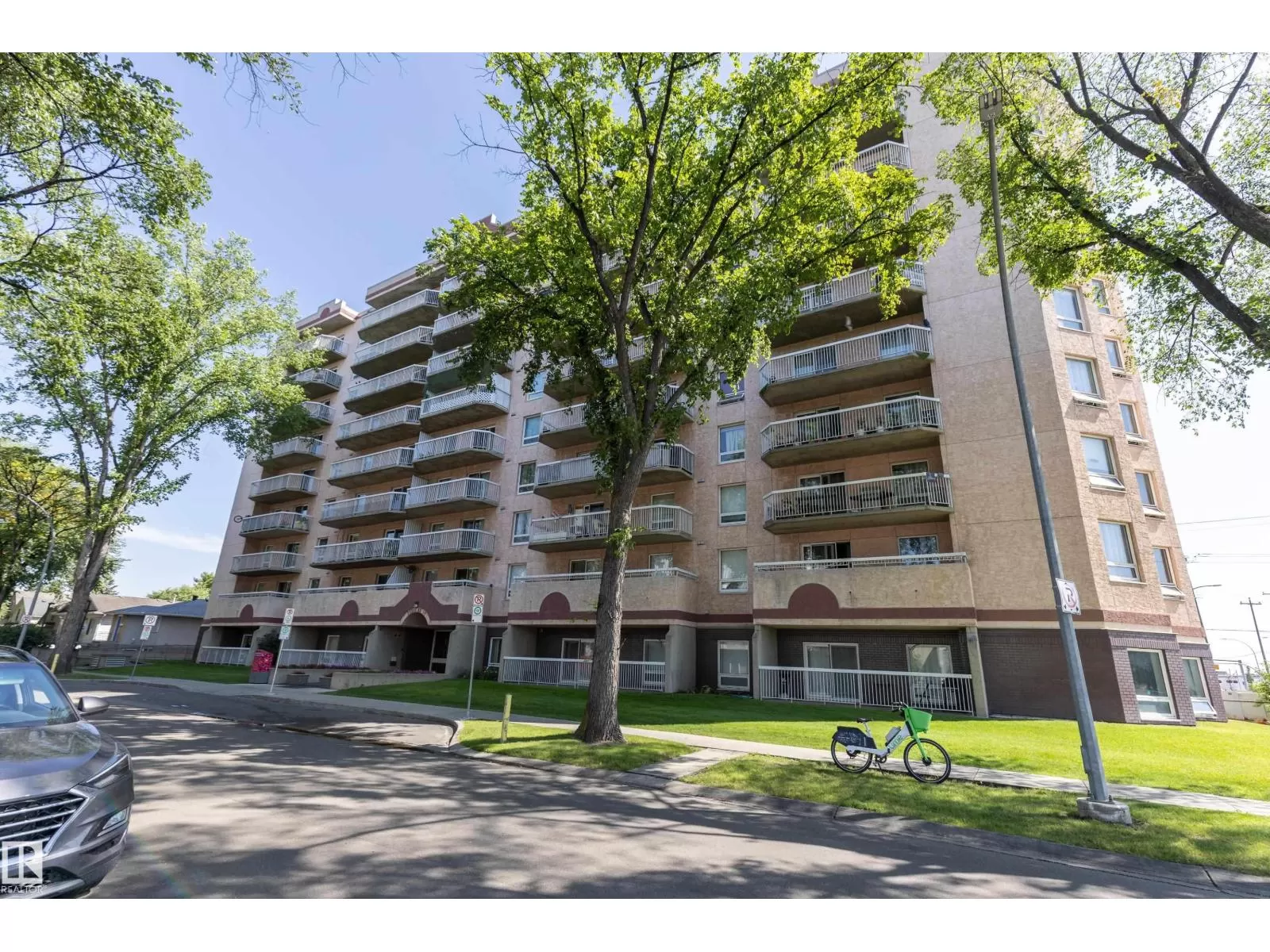 Apartment for rent: #407 11211 85 St Nw, Edmonton, Alberta T5B 4T7