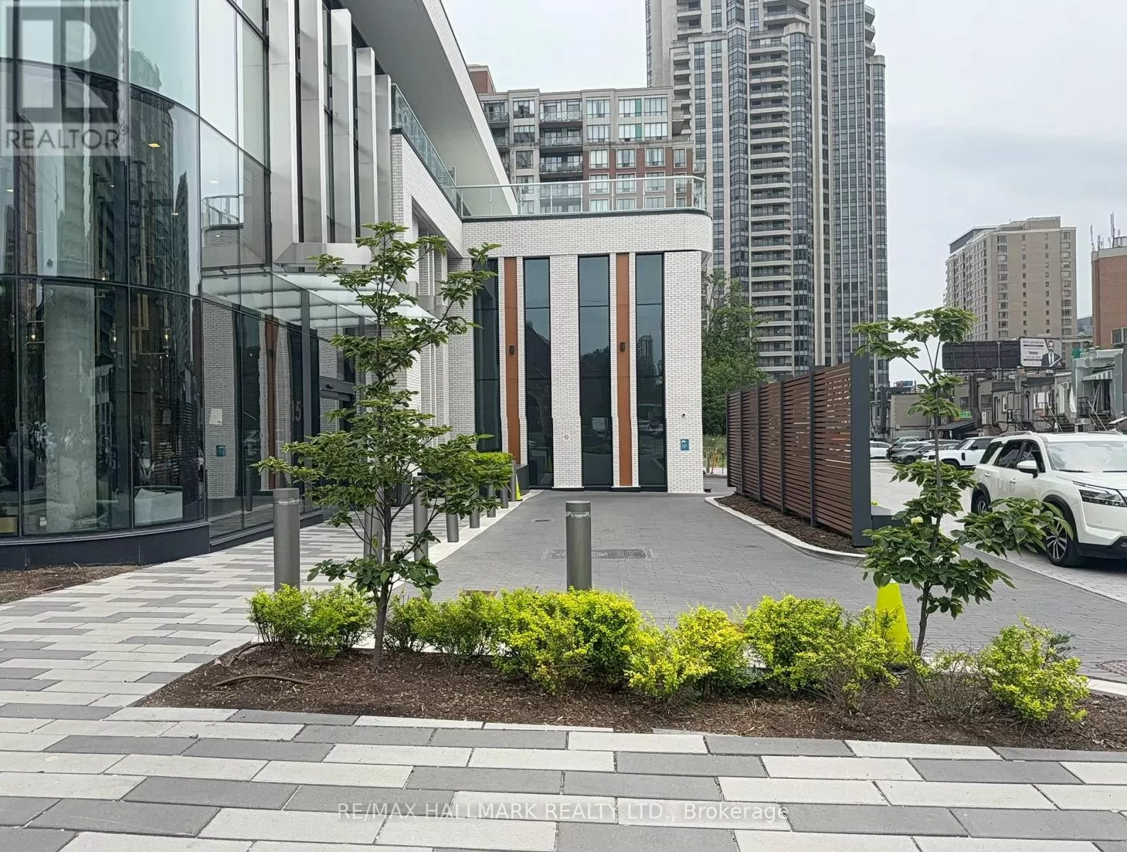 Apartment for rent: 407 - 15 Holmes Avenue, Toronto, Ontario M2N 4L8