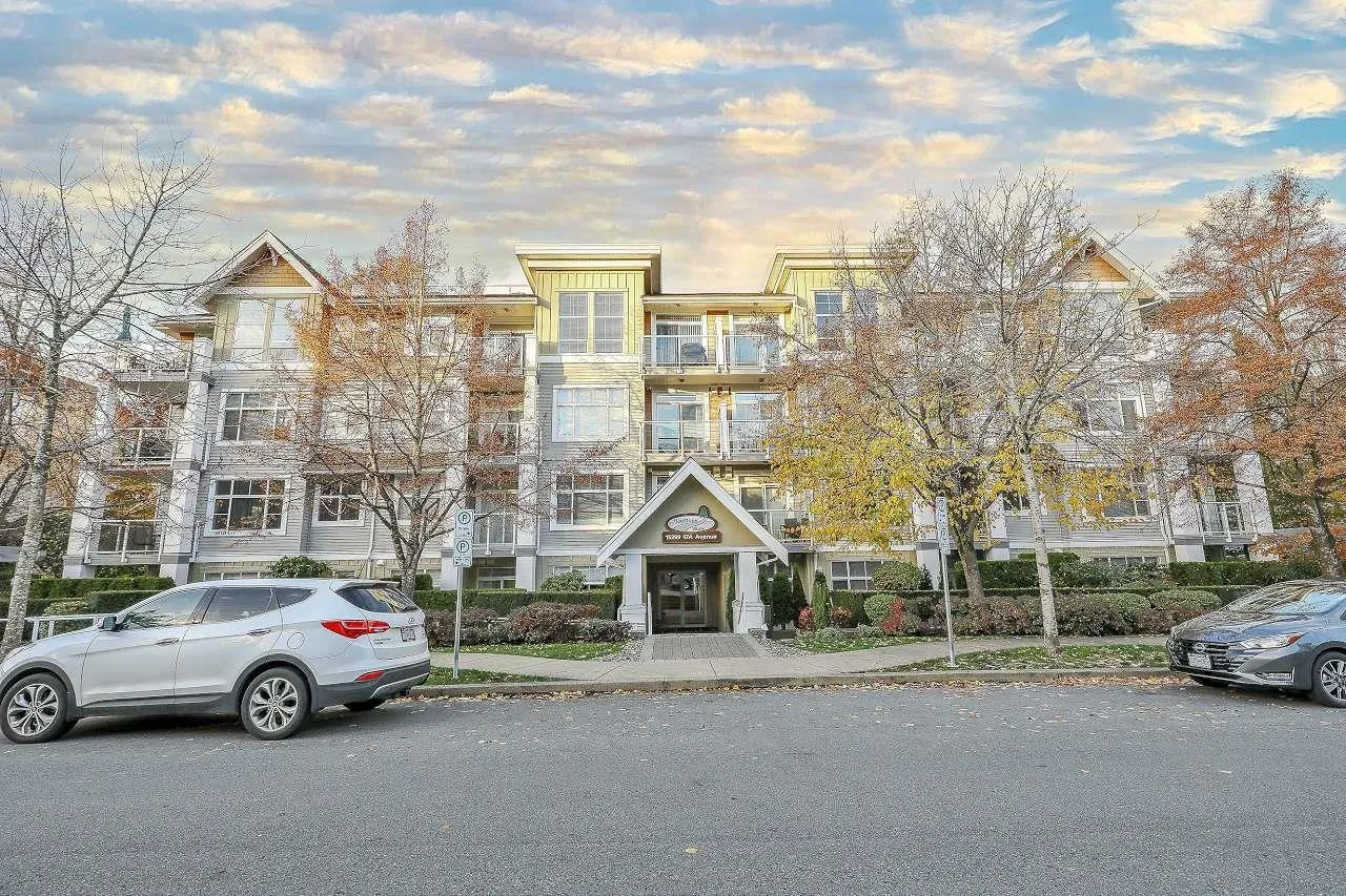 Apartment for rent: 407 15299 17a Avenue, Surrey, British Columbia V4A 1V4