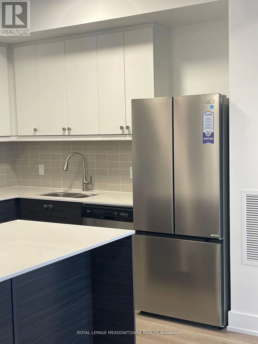 Apartment for rent: 407 - 19b West Street N, Kawartha Lakes, Ontario K9V 1C4