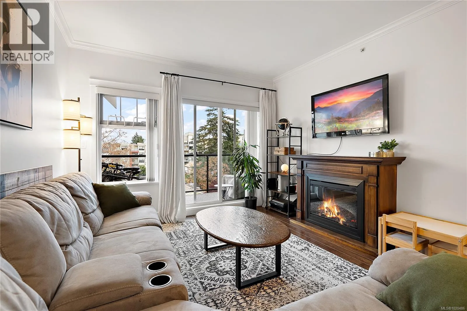 Apartment for rent: 407 2881 Peatt Rd, Langford, British Columbia V9B 3V7