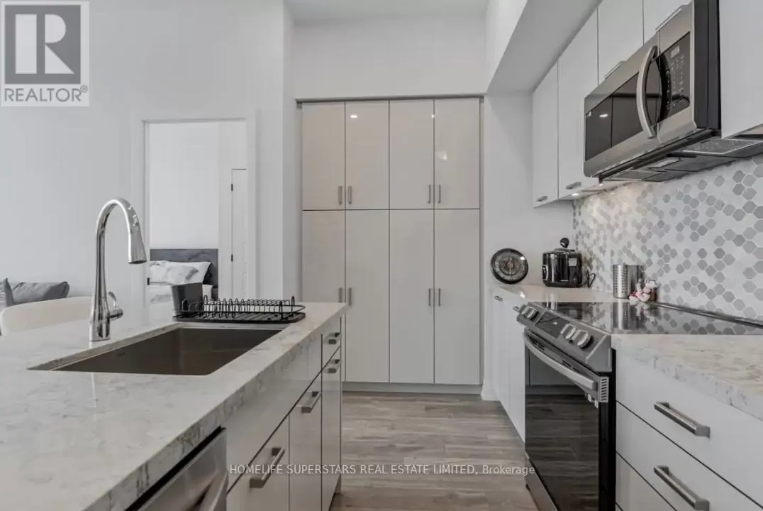 Apartment for rent: 407 - 415 Sea Ray Avenue, Innisfil, Ontario L9S 0R5