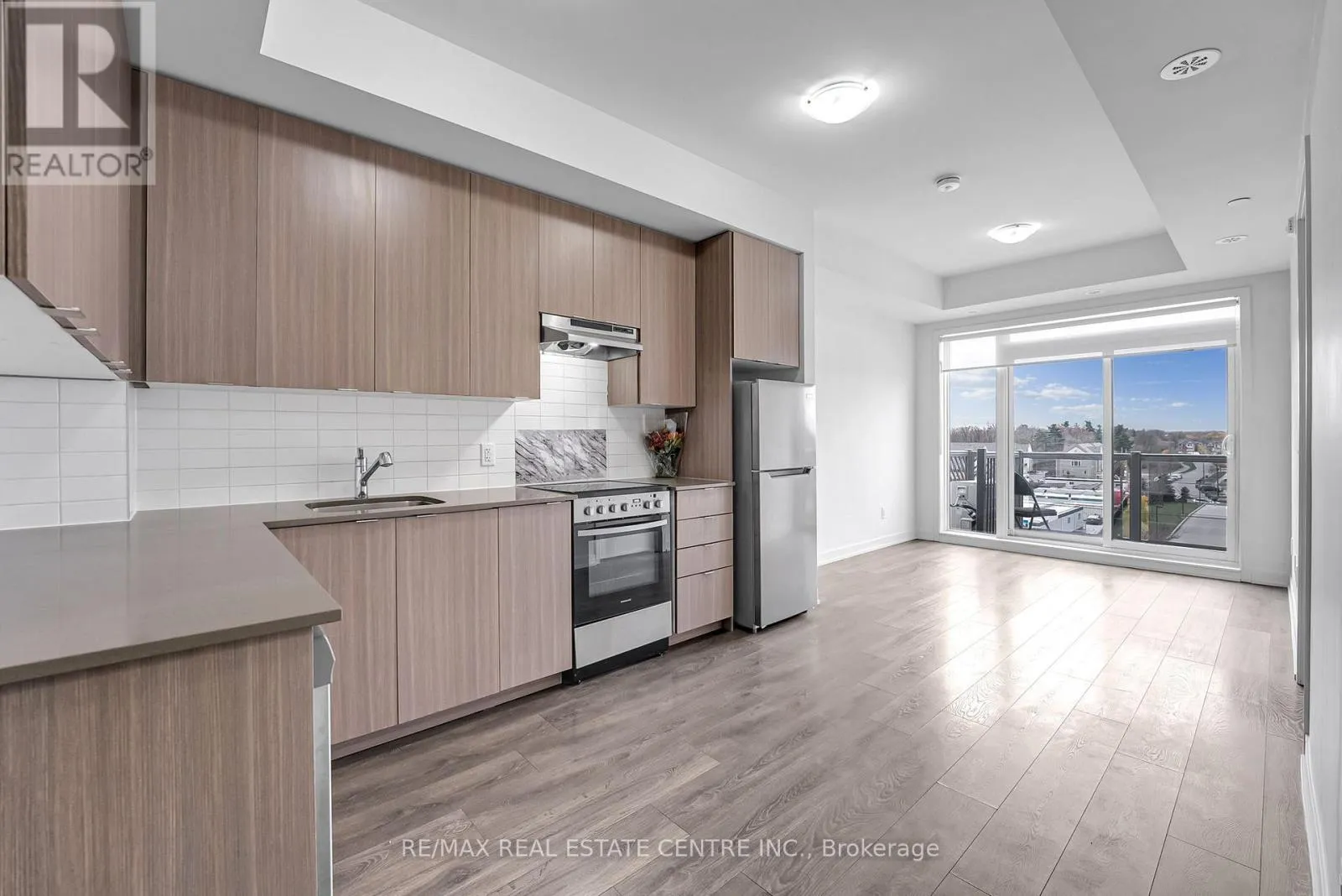 Apartment for rent: 407 - 62 Sky Harbour Drive, Brampton, Ontario L6Y 6J2