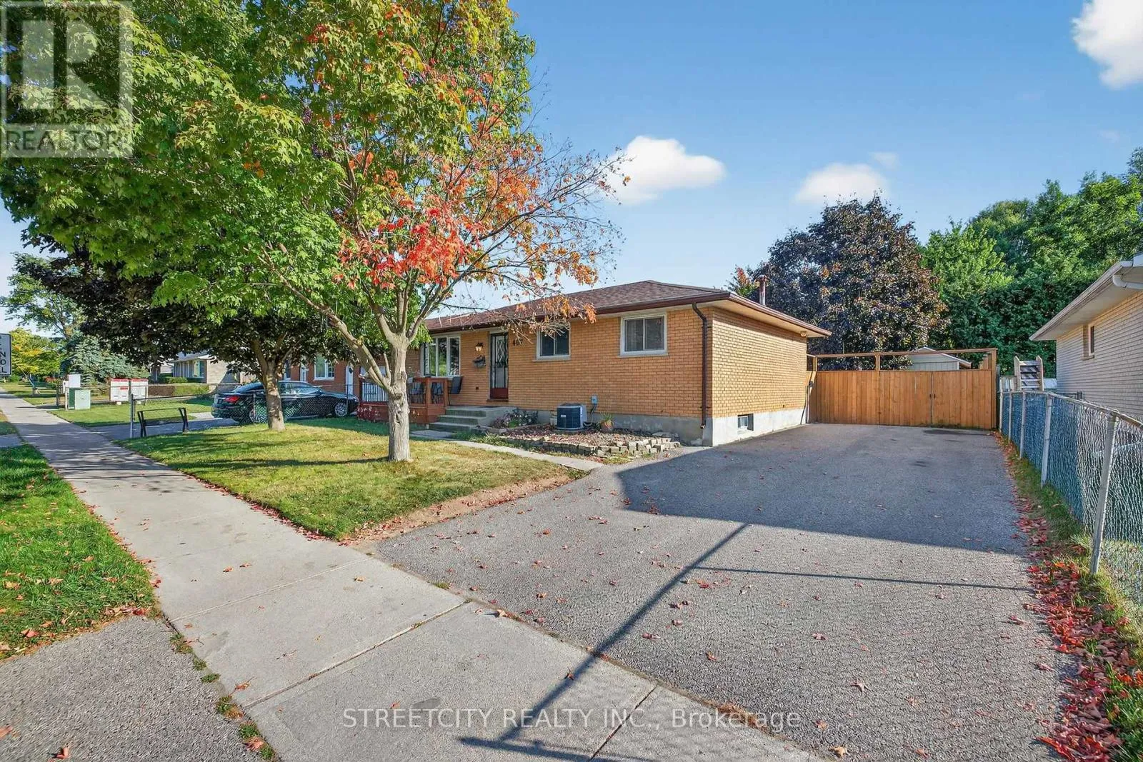 House for rent: 407 Elm Street, St. Thomas, Ontario N5R 1K2