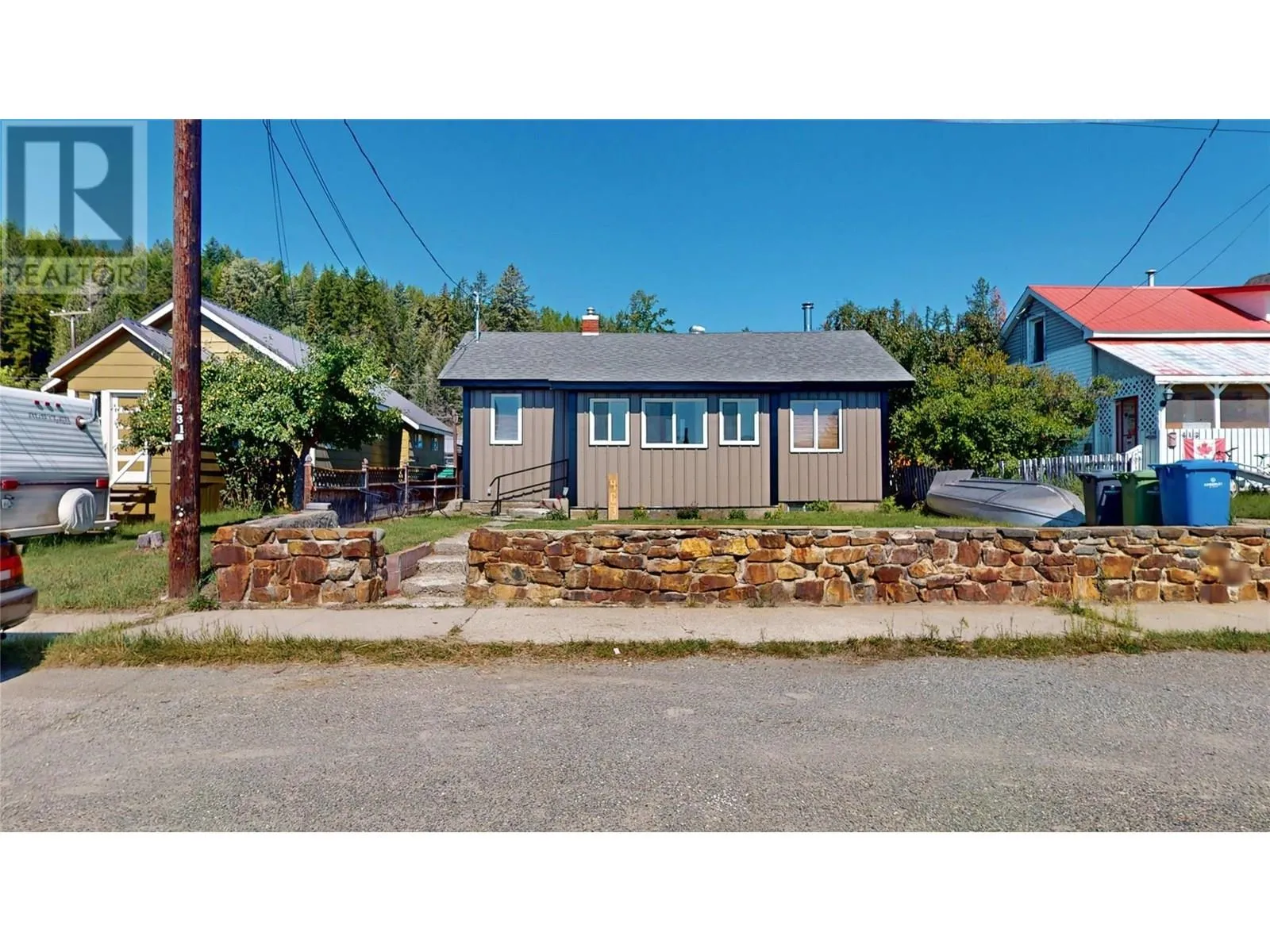 House for rent: 407 Fortier Street, Kimberley, British Columbia V1A 1N7