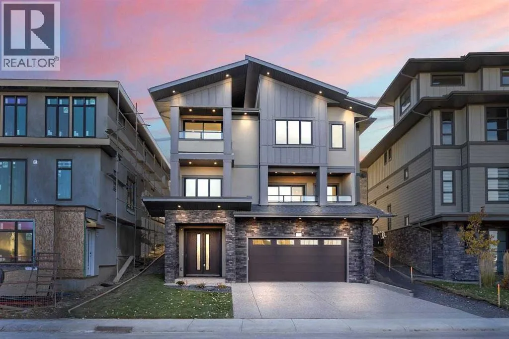 House for rent: 407 Patterson Boulevard Sw, Calgary, Alberta T3H 3N6