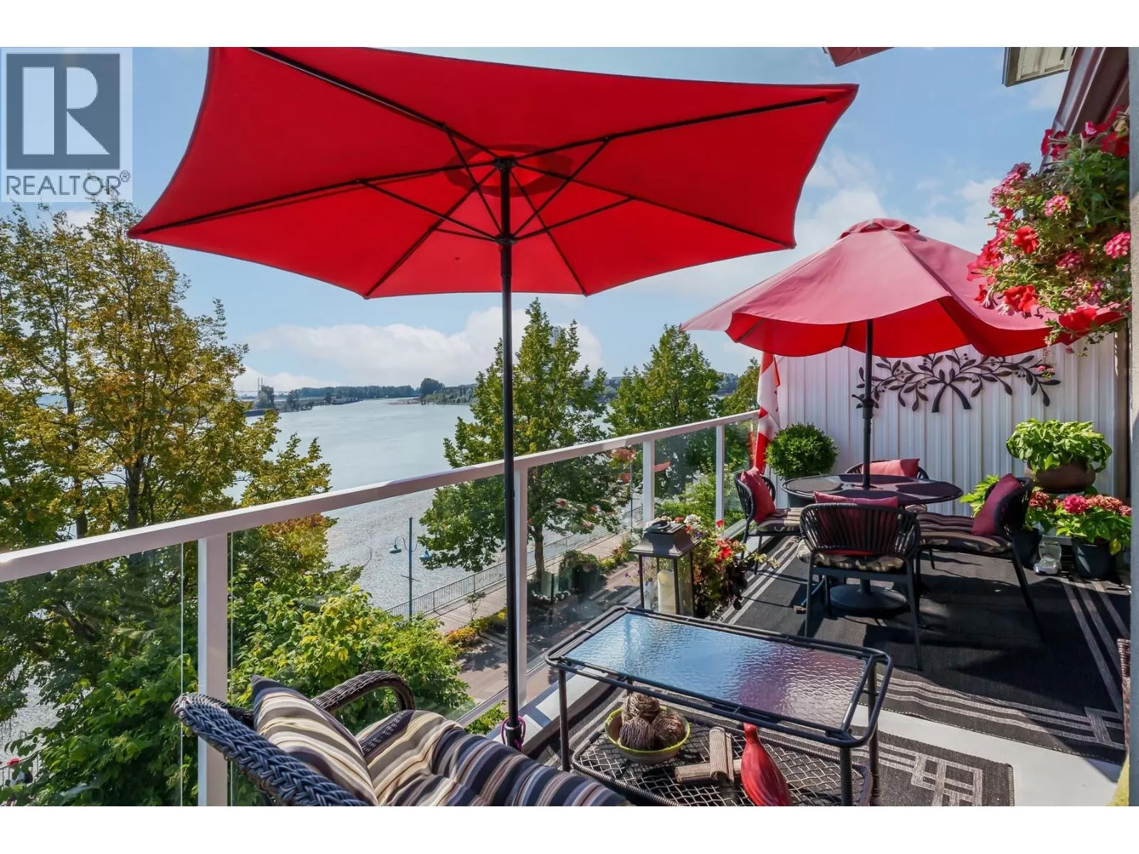 Apartment for rent: 408 12 K De K Court, New Westminster, British Columbia V3M 6C5