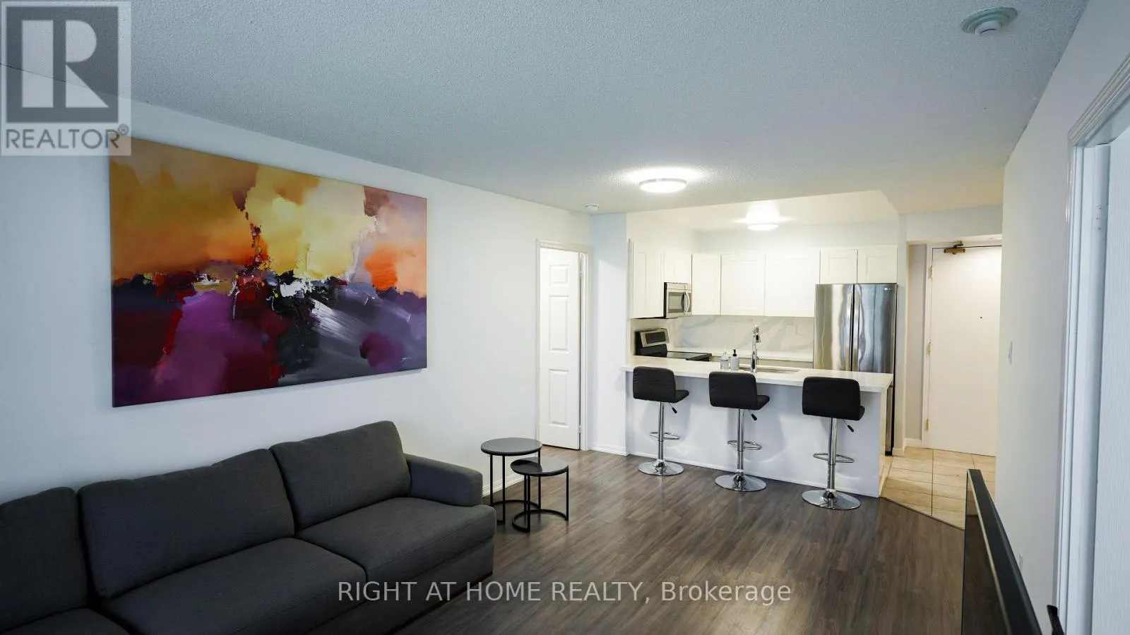 Apartment for rent: 408 - 188 Redpath Avenue, Toronto, Ontario M4P 3J2