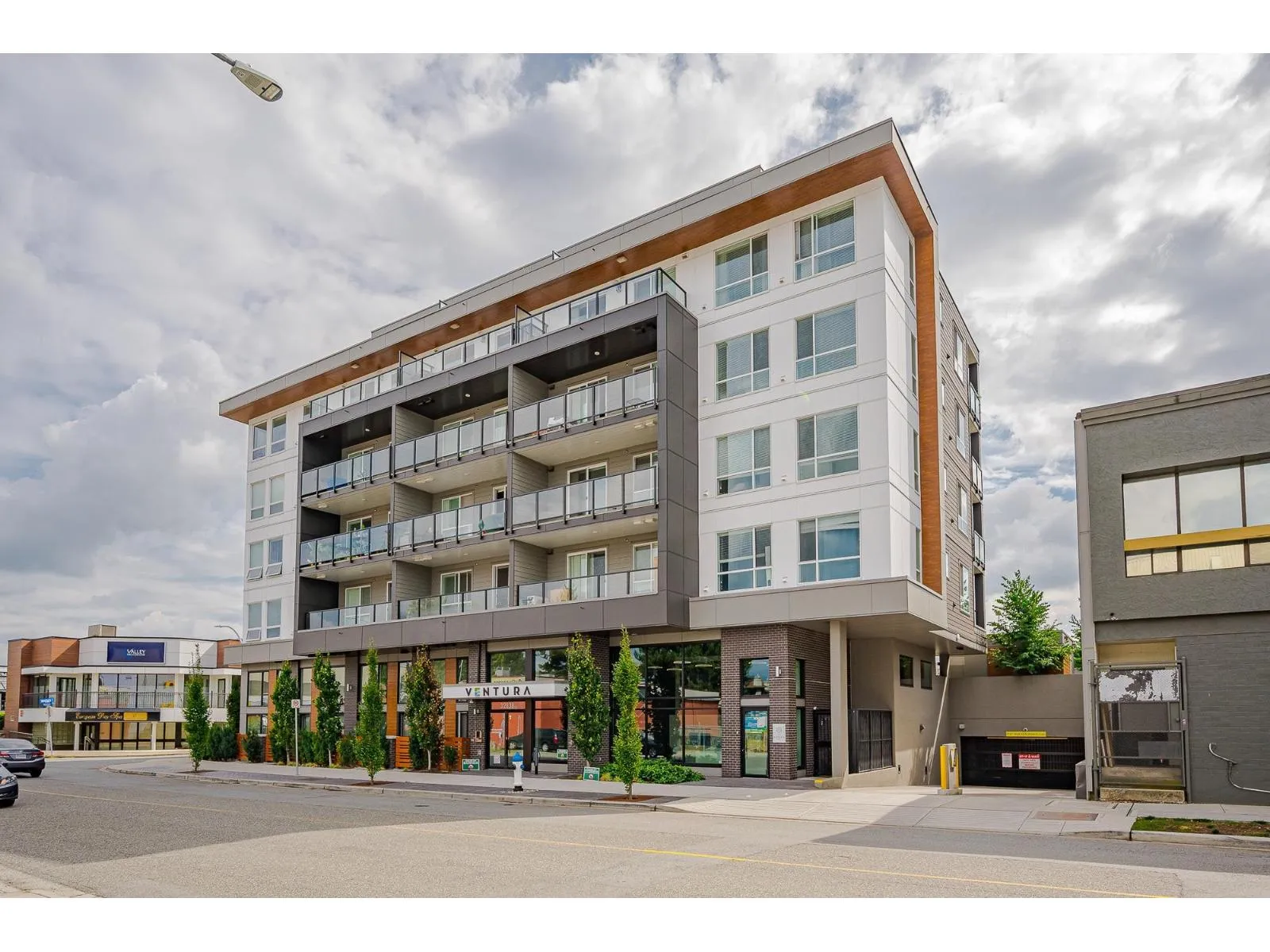 Apartment for rent: 408 32838 Ventura Avenue, Abbotsford, British Columbia V2S 0M5