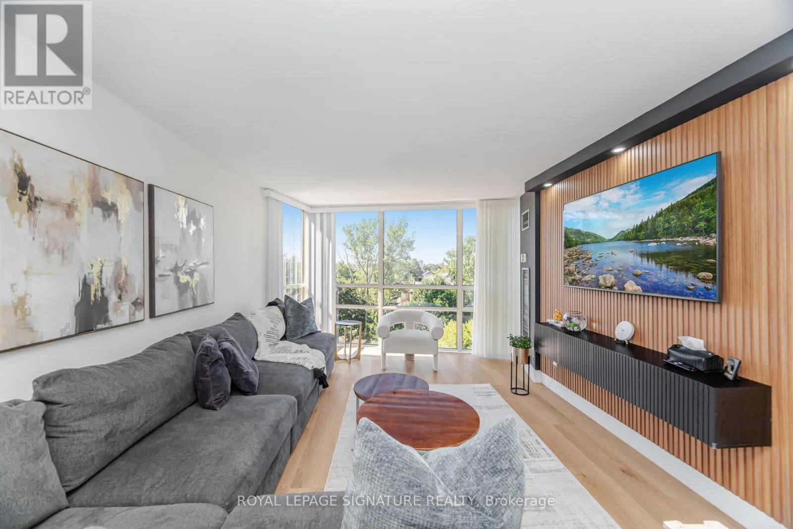 Apartment for rent: 408 - 50 Eglinton Avenue W, Mississauga, Ontario L5R 3P5