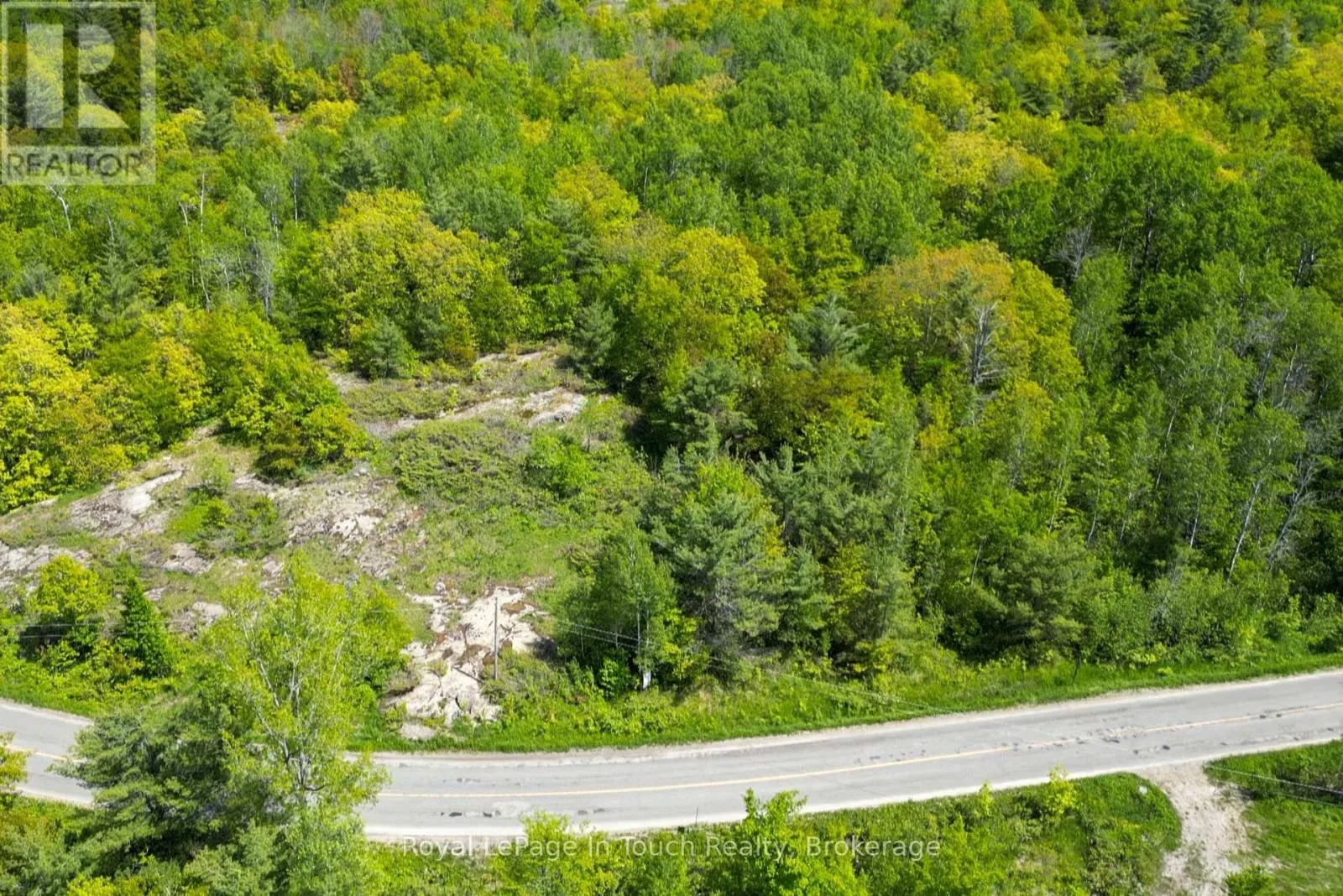 408 South Bay Road, Georgian Bay, Ontario L0K 1S0