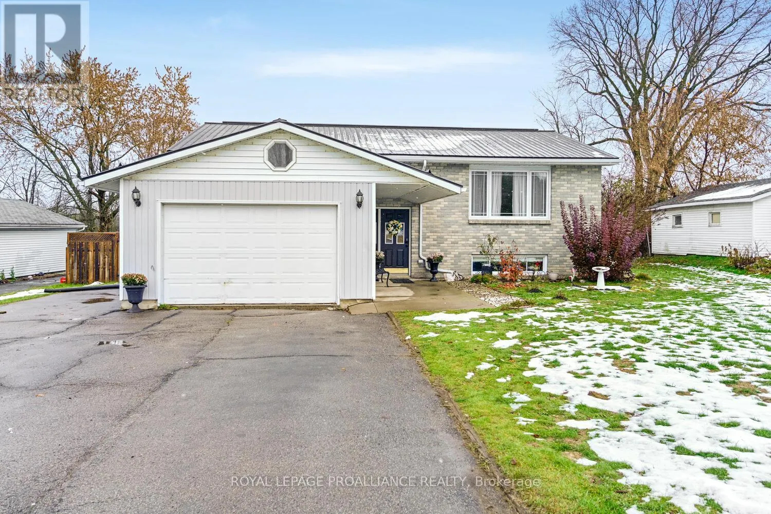 House for rent: 4087 County 29 Road, Elizabethtown-Kitley, Ontario K6V 5T4