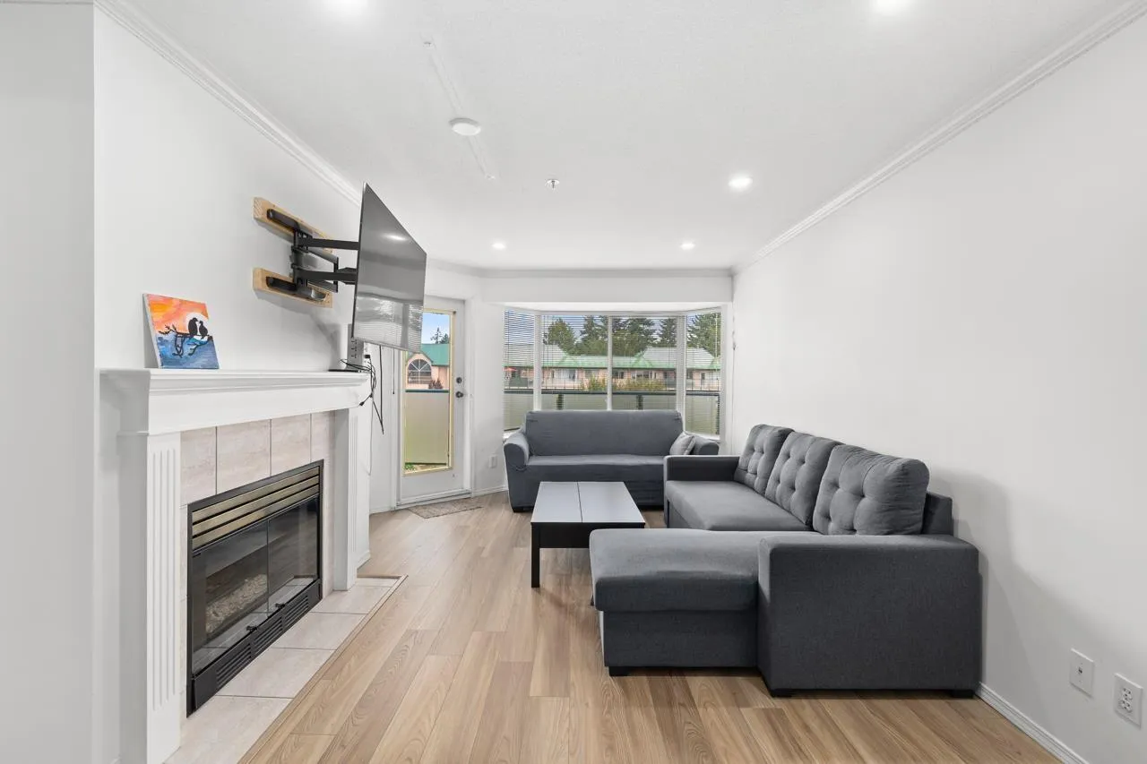 Apartment for rent: 409 2958 Trethewey Street, Abbotsford, British Columbia V2T 6P6