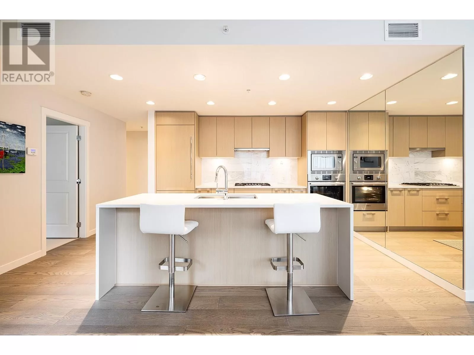 Apartment for rent: 409 3533 Ross Drive, Vancouver, British Columbia V6S 0L3