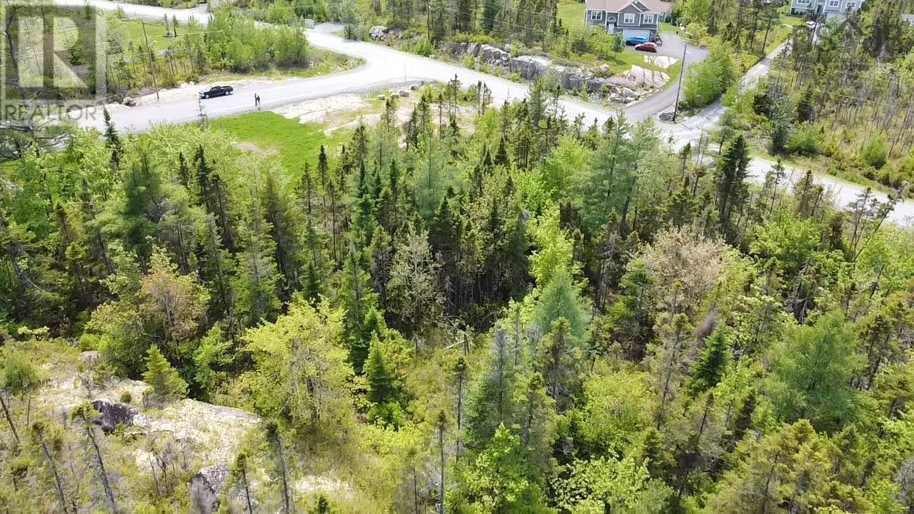 409 Celebration Drive, Fall River, Nova Scotia B2T 1N1