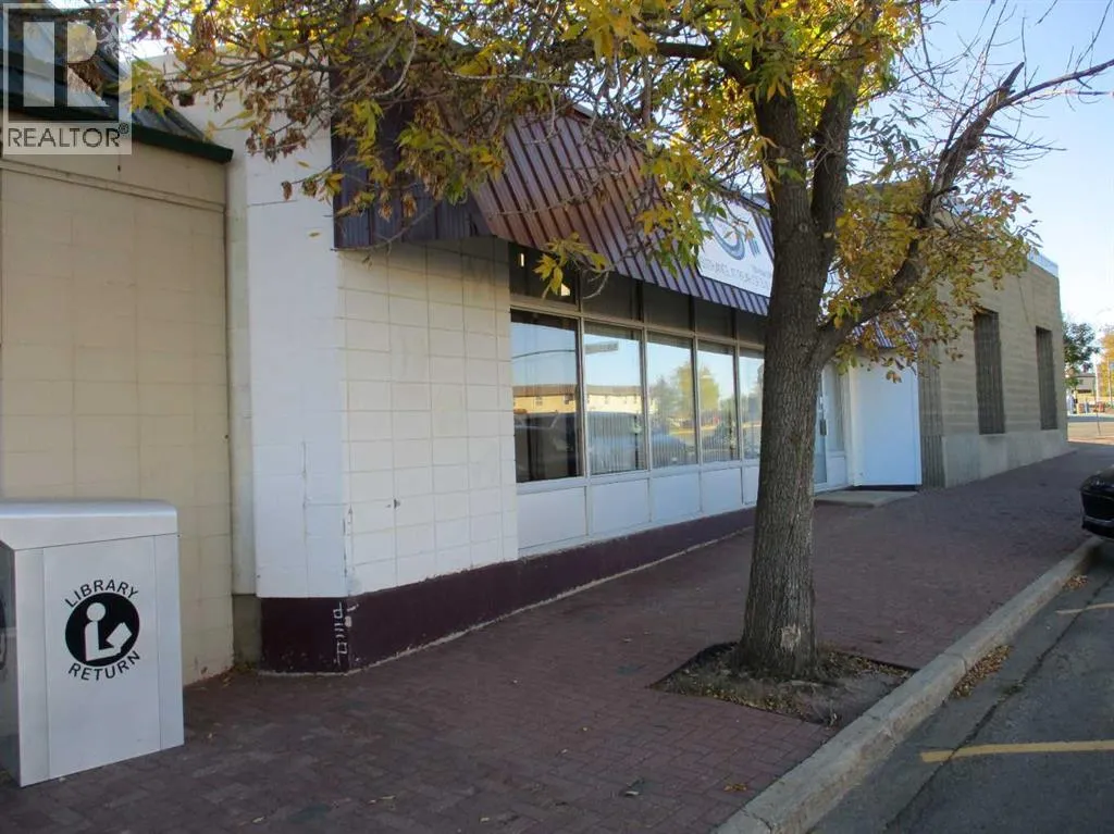 Commercial Mix for rent: 409 Main Street, Manning, Alberta T0H 2M0