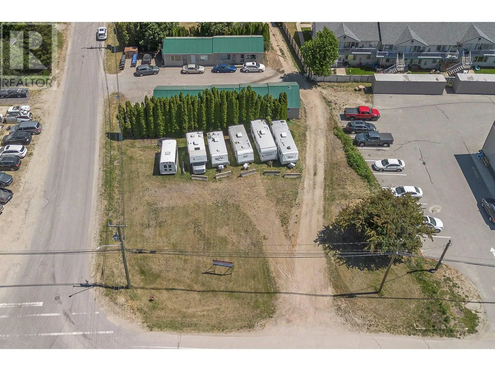 Residential Commercial Mix for rent: 409 Shuswap Avenue, Chase, British Columbia V0E 1M0