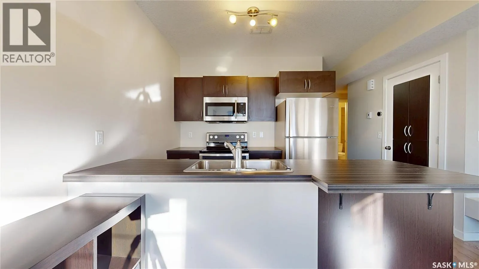 Row / Townhouse for rent: 40a 5655 Aerodrome Road, Regina, Saskatchewan S4W 0M3