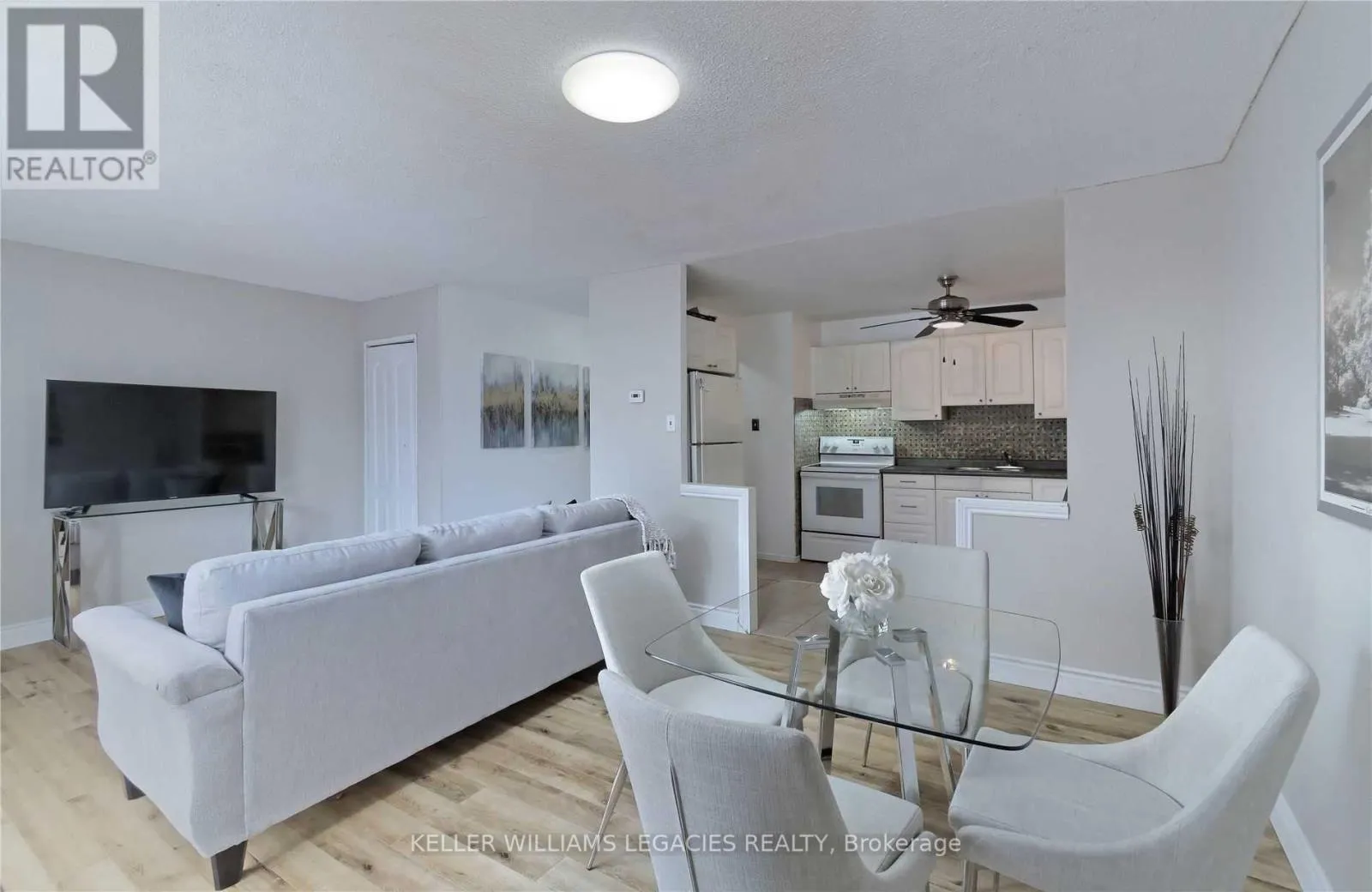 Row / Townhouse for rent: 41 - 1016 Falgarwood Drive, Oakville, Ontario L6H 2P5