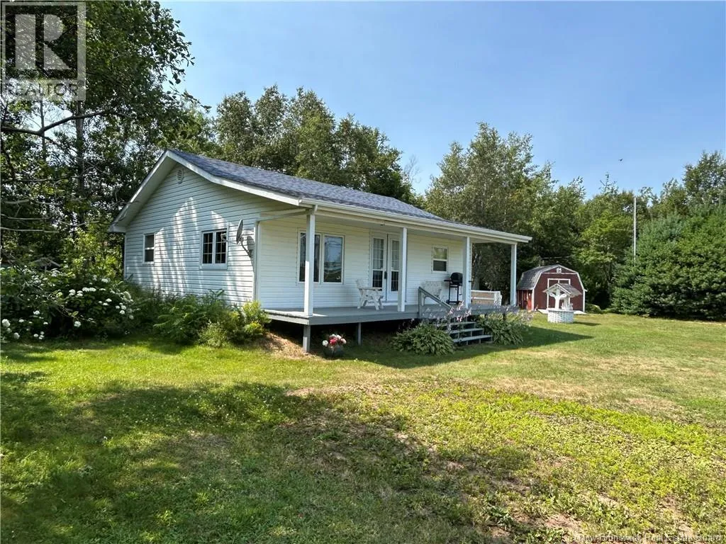 41 Allee Borgitte, Beaubassin East, New Brunswick E4N 1A3