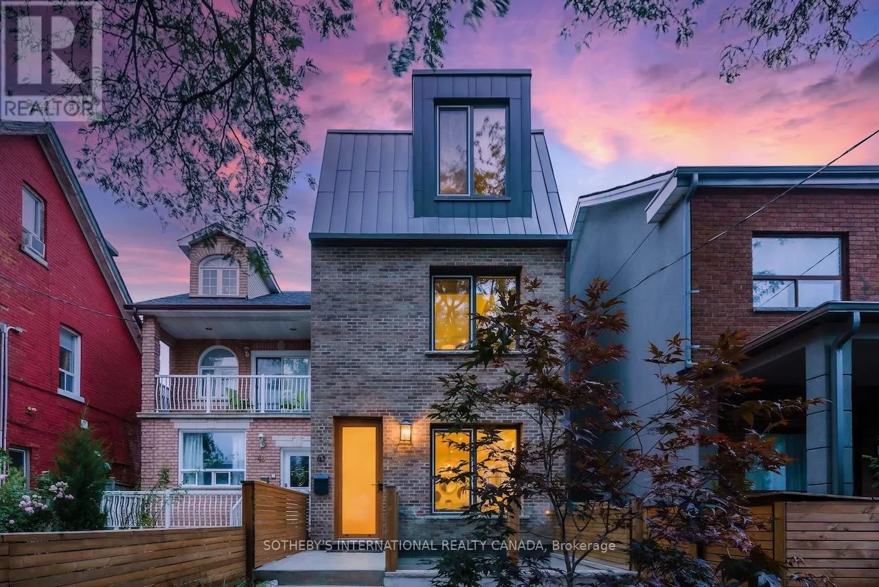 House for rent: 41 Northcote Avenue, Toronto, Ontario M6J 3K2