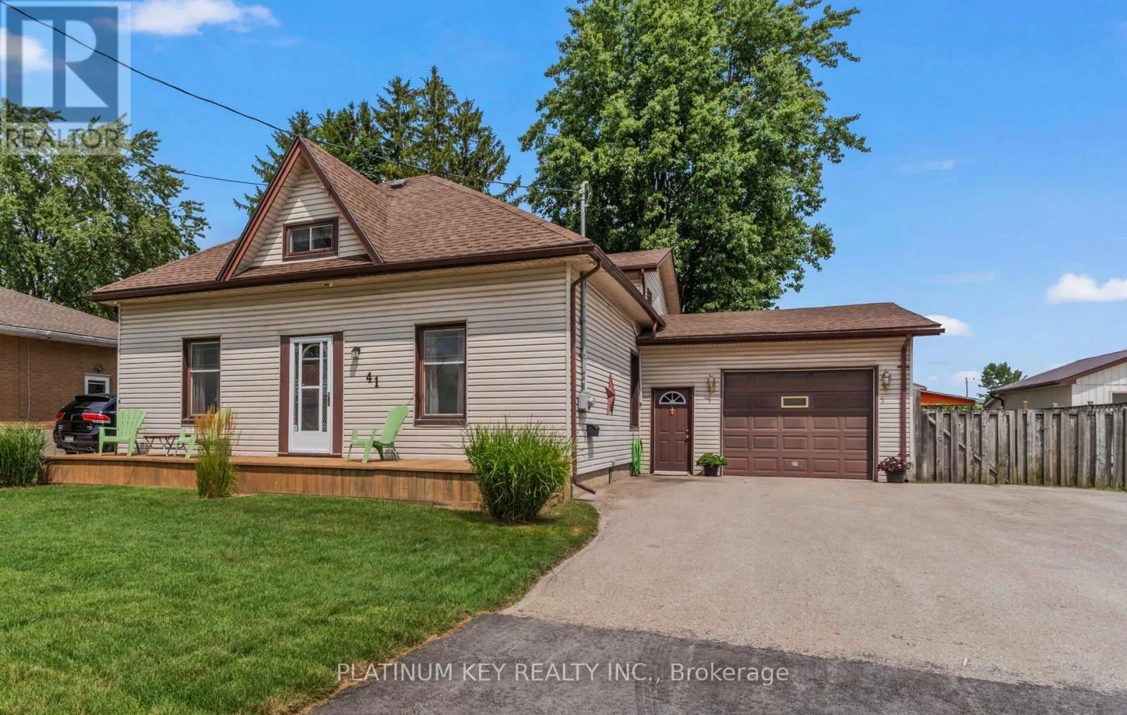 House for rent: 41 Queen Street, Strathroy-Caradoc, Ontario N7G 2H5