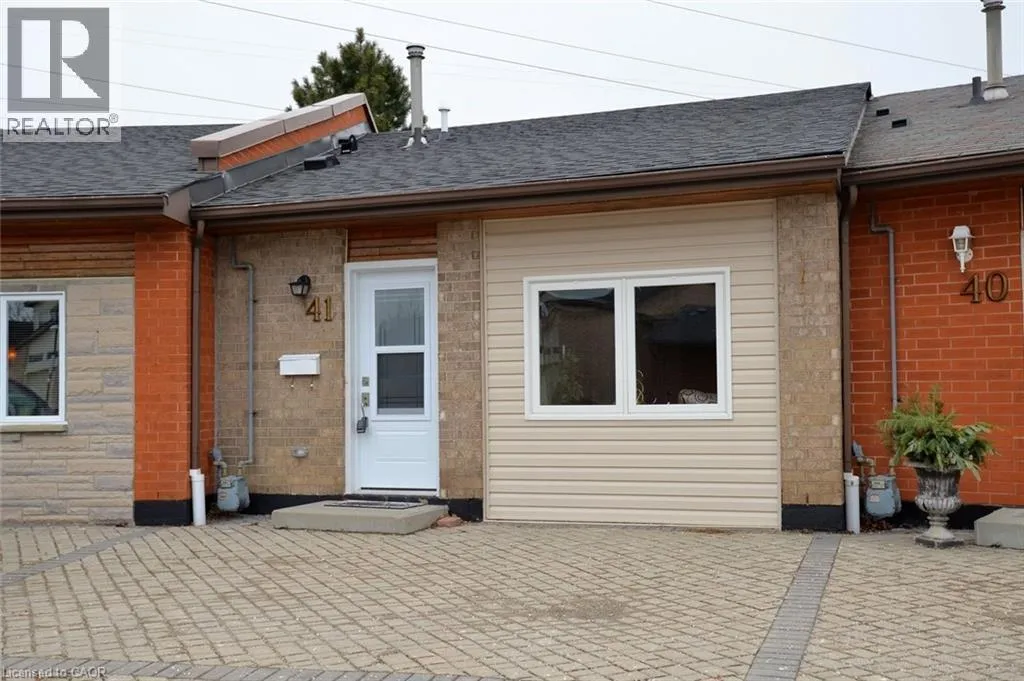 Row / Townhouse for rent: 41 Sister Kern Terrace, Hamilton, Ontario L9B 2M1