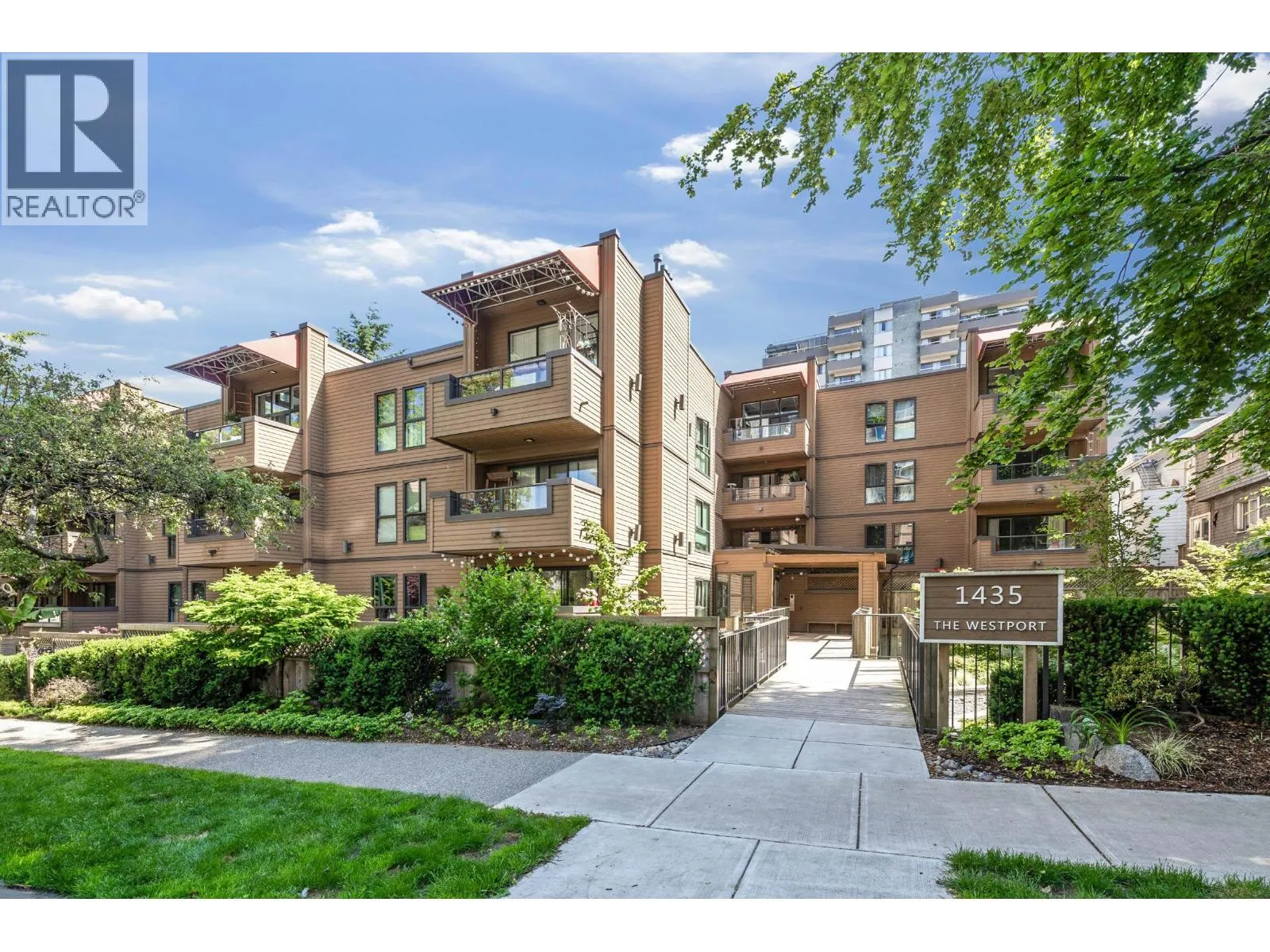 Apartment for rent: 410 1435 Nelson Street, Vancouver, British Columbia V6G 2Z3