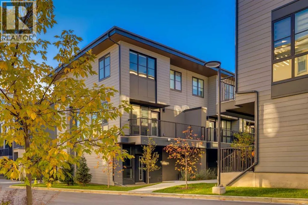 Row / Townhouse for rent: 410, 1453 Na'a Drive Sw, Calgary, Alberta T3H 6C4