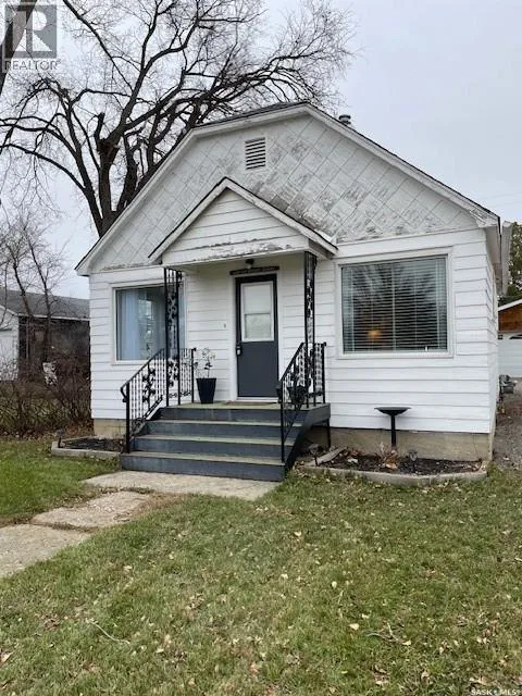 House for rent: 410 1st Street, Kipling, Saskatchewan S0G 2S0