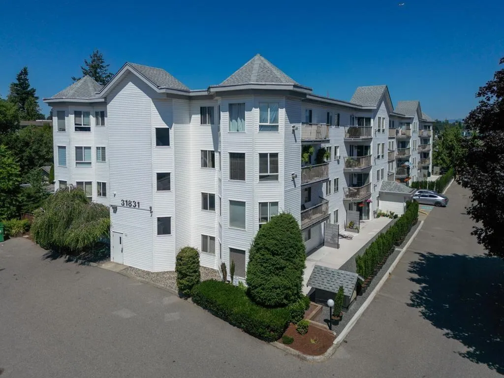 Apartment for rent: 410 31831 Peardonville Road, Abbotsford, British Columbia V2T 1L5