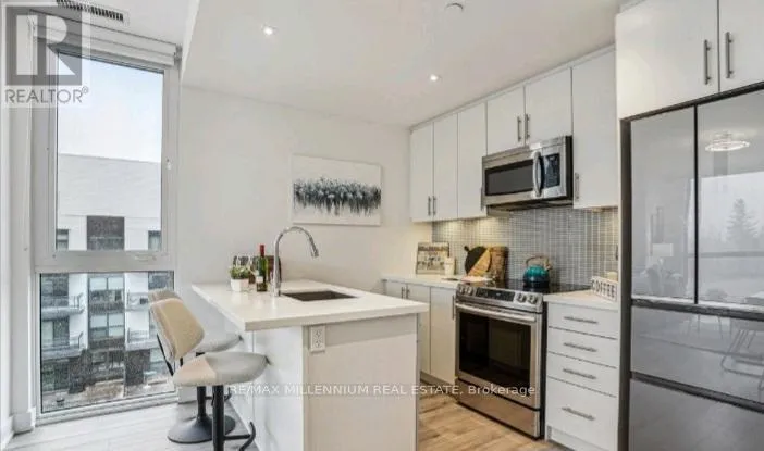 Apartment for rent: 410 - 375 Sea Ray Avenue, Innisfil, Ontario L9S 0N9