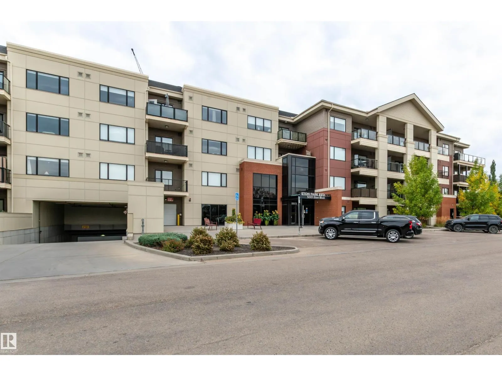 Apartment for rent: #410 5001 Eton Bv, Sherwood Park, Alberta T8H 0N7