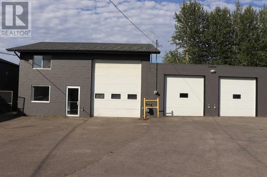 Commercial Mix for rent: 410 68 Street, Edson, Alberta T7E 1M7